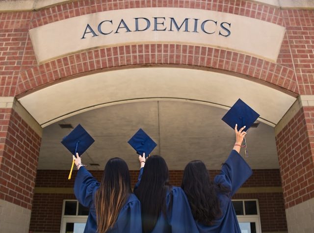 Rekam jejak pendidikan